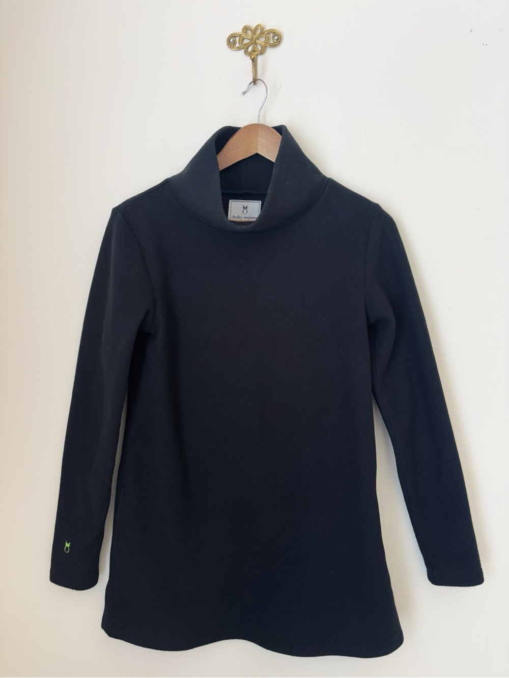 Dudley Stephens Black Cobble Hill Fleece Turtleneck Small